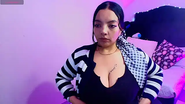 loren tits24 online show from 05-11-26, 08:28