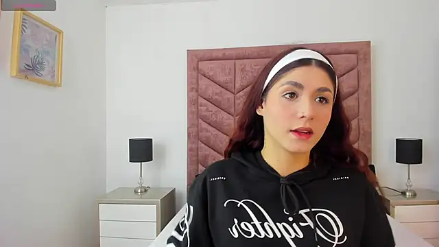 AnnyCherry  online show from 02-20-26, 08:53