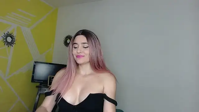 Snapshot of Nikolle_Rouss chatting on 01-31-25, 07:29 Nikolle Rouss online show from 01-31-25, 07:29