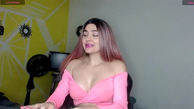 Snapshot of Nikolle_Rouss chatting on 02-28-25, 06:43 Nikolle Rouss online show from 02-28-25, 06:43