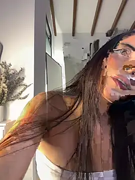   Alisson  online show from 05-07-26, 01:00