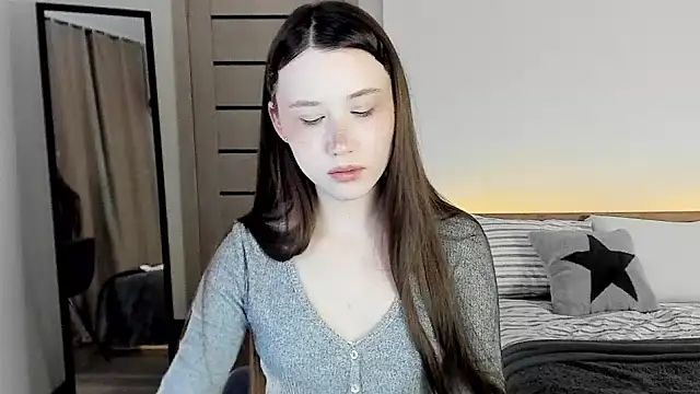 Stella Sunny online show from 03-11-26, 12:38