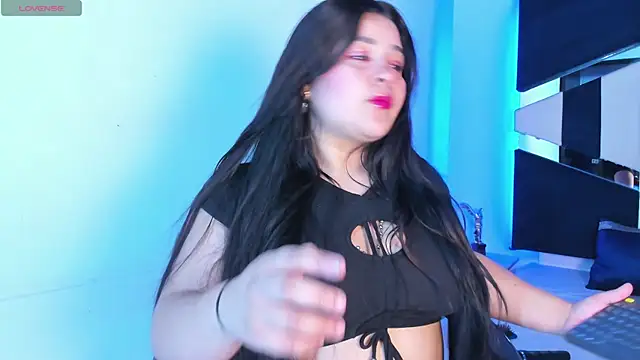 SamanthaFerrer  online show from 01-13-25, 09:09