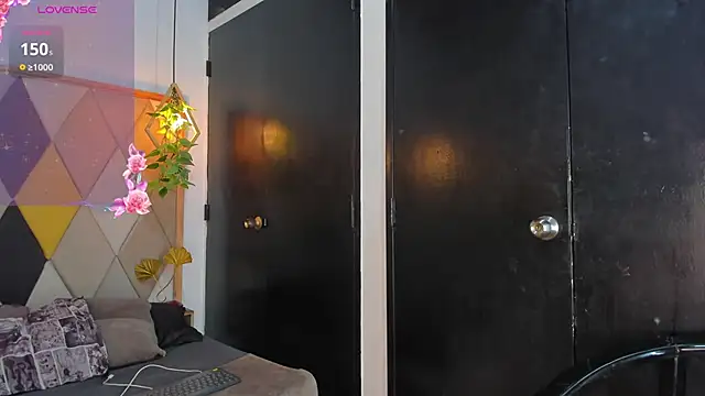 SamanthaFerrer  online show from 02-02-25, 08:08