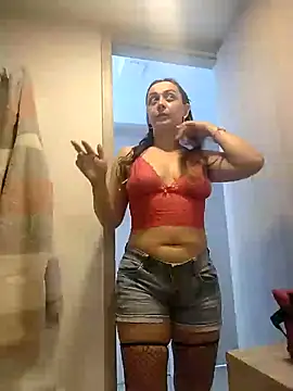 Snapshot of natalie_cowens chatting on 02-14-25, 06:19 natalie cowens online show from 02-14-25, 06:19