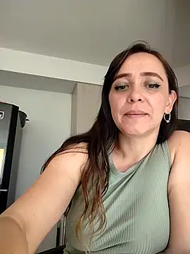 Snapshot of natalie_cowens chatting on 02-15-25, 09:04 natalie cowens online show from 02-15-25, 09:04