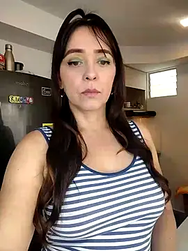 Snapshot of natalie_cowens chatting on 01-14-26, 07:19 natalie cowens online show from 01-14-26, 07:19