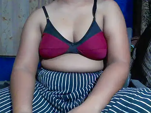 Snapshot of CAFE134_768 chatting on 09-25-25, 07:01 CAFE134 768 online show from 09-25-25, 07:01
