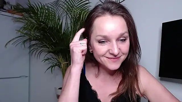 AliciaDesire online show from 02-19-25, 06:21