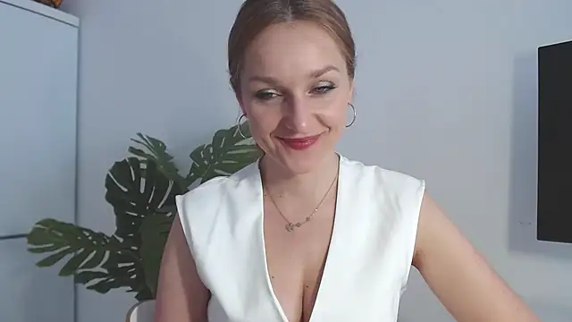 AliciaDesire online show from 03-25-26, 07:14