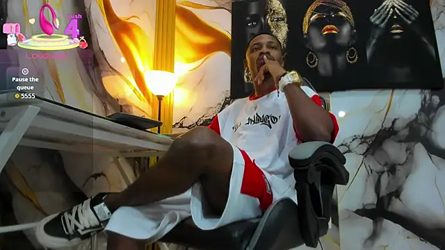 Snapshot of Thomas_shelbys chatting on 10-18-25, 03:31 Thomas shelbys online show from 10-18-25, 03:31