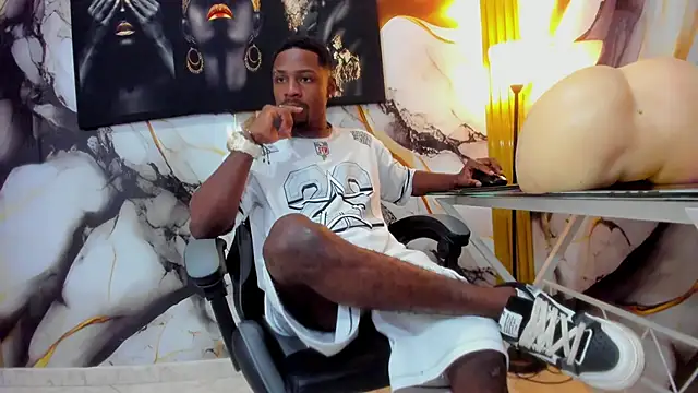 Snapshot of Thomas_shelbys chatting on 10-21-25, 03:40 Thomas shelbys online show from 10-21-25, 03:40