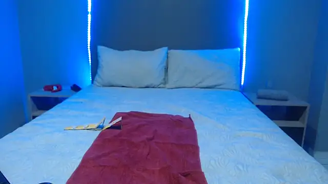 Juicyasss35xx online show from 01-06-25, 08:07