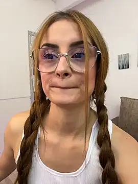 Snapshot of MiaaLoren chatting on 03-14-26, 05:18 MiaaLoren online show from 03-14-26, 05:18