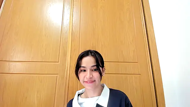 Snapshot of Adriennesexxx chatting on 02-16-25, 12:54 Adriennesexxx online show from 02-16-25, 12:54
