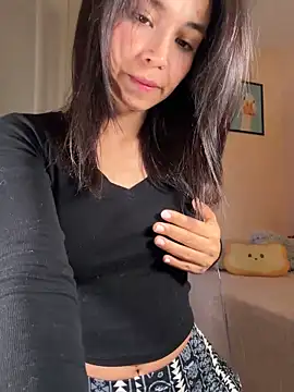 Snapshot of Adriennesexxx chatting on 02-19-26, 06:04 Adriennesexxx online show from 02-19-26, 06:04