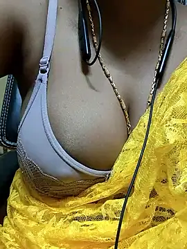 Snapshot of Anjali_cute-Pondati chatting on 03-19-26, 01:09 Anjali cute-Pondati online show from 03-19-26, 01:09