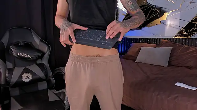 kyle smithxx online show from 01-18-26, 12:03