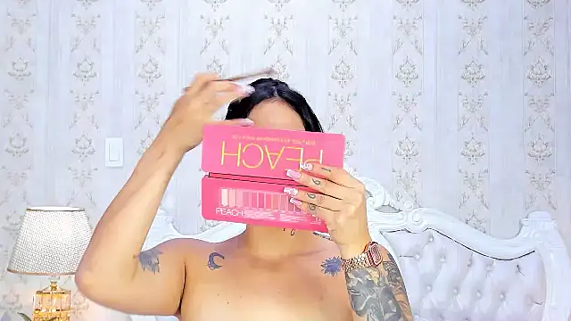 GiahDaniels online show from 12-09-24, 08:44