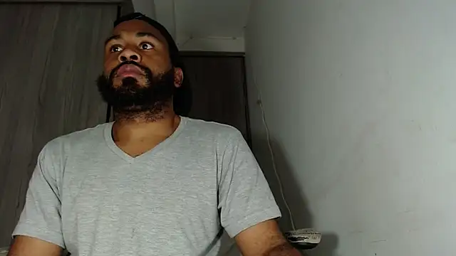 KaelMoreau online show from 03-07-25, 07:08