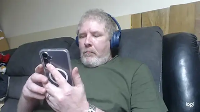 Snapshot of BrisonChase chatting on 06-18-26, 09:14 BrisonChase online show from 06-18-26, 09:14