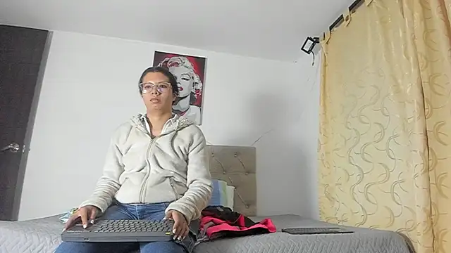 Vahiolet smith online show from 09-09-25, 03:06