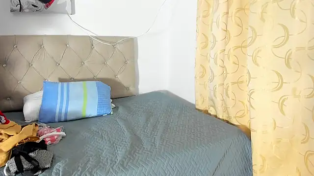 Vahiolet smith online show from 09-30-25, 03:00