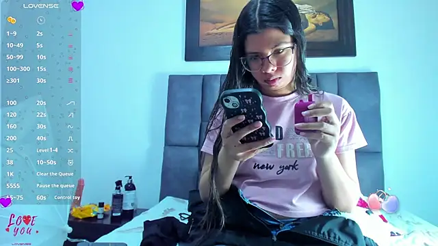 Vahiolet smith online show from 03-20-26, 03:11