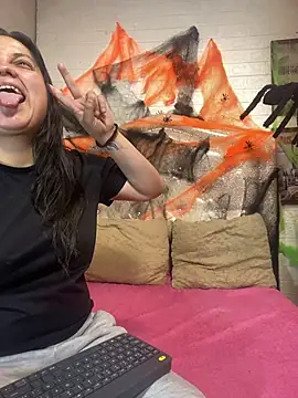 KataleyaStiward online show from 10-28-25, 12:52