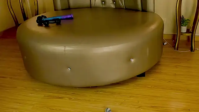 Colors-xx online show from 11-23-25, 08:36