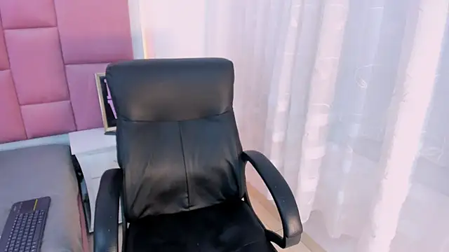 StormiHills online show from 03-03-25, 10:52