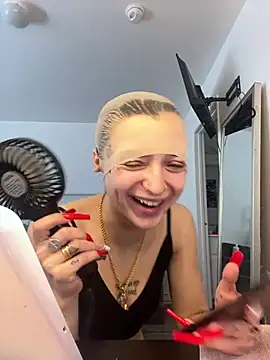 exoticmisfitt online show from 02-22-26, 09:24