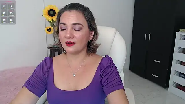 Snapshot of Ghada_milf chatting on 12-18-24, 11:30 Ghada milf online show from 12-18-24, 11:30