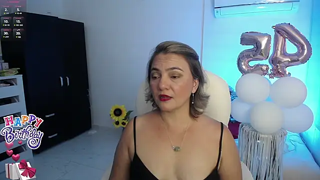 Snapshot of Ghada_milf chatting on 01-13-25, 01:13 Ghada milf online show from 01-13-25, 01:13