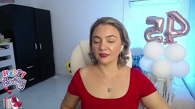 Snapshot of Ghada_milf chatting on 01-13-25, 01:49 Ghada milf online show from 01-13-25, 01:49