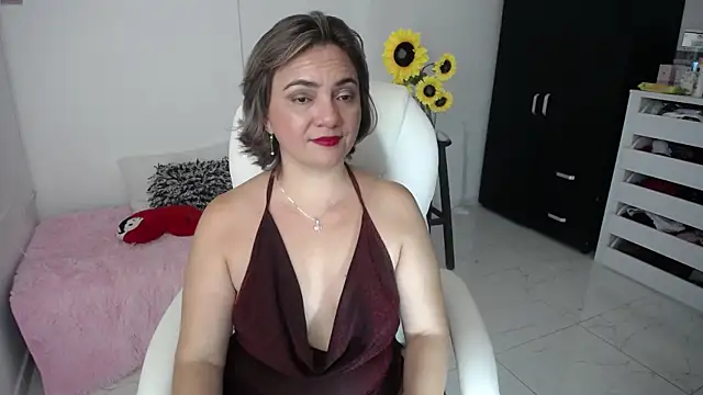 Snapshot of Ghada_milf chatting on 02-16-25, 04:09 Ghada milf online show from 02-16-25, 04:09