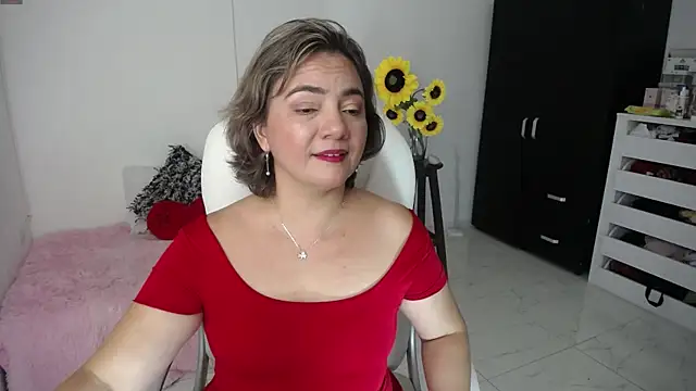 Snapshot of Ghada_milf chatting on 02-19-25, 02:23 Ghada milf online show from 02-19-25, 02:23