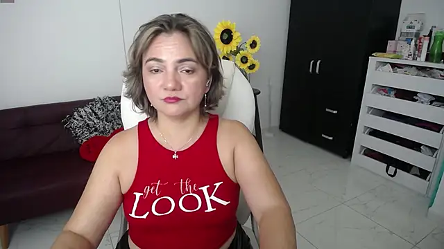 Snapshot of Ghada_milf chatting on 02-23-25, 03:18 Ghada milf online show from 02-23-25, 03:18