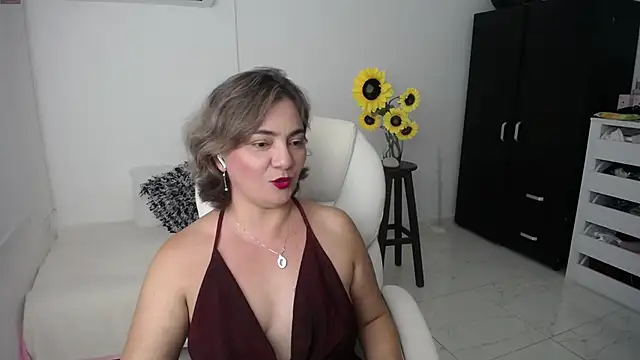 Snapshot of Ghada_milf chatting on 03-03-25, 09:05 Ghada milf online show from 03-03-25, 09:05