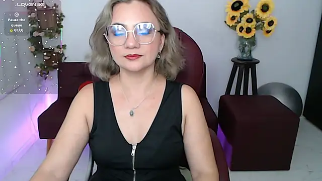 Ghada milf online show from 05-02-26, 08:03