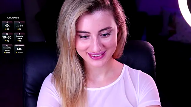 Naughty-Kitty1 online show from 11-06-25, 10:43