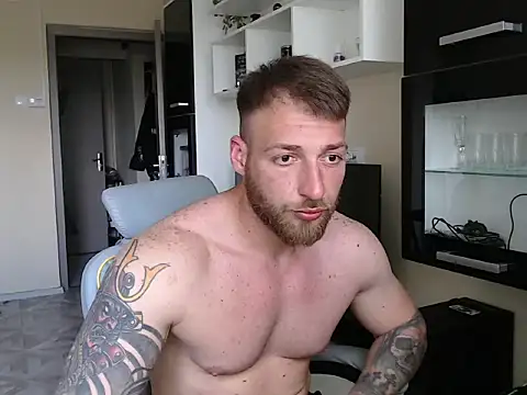 Snapshot of Alusca chatting on 05-19-26, 09:37 Alusca online show from 05-19-26, 09:37