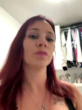 Babyfantasy83 online show from 11-06-25, 08:54