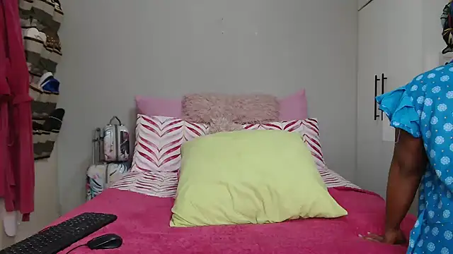 Amberbela online show from 06-19-26, 10:19