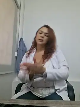 Snapshot of doctora-danna chatting on 12-28-24, 01:17 doctora-danna online show from 12-28-24, 01:17