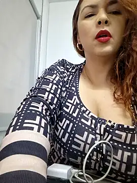 Snapshot of doctora-danna chatting on 02-11-25, 01:20 doctora-danna online show from 02-11-25, 01:20