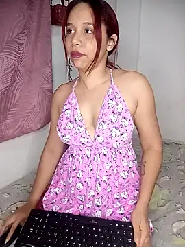 emma-19- online show from 02-25-26, 04:33