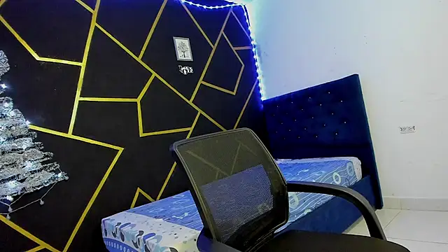 Snapshot of JANER_03 chatting on 12-01-24, 04:29 JANER 03 online show from 12-01-24, 04:29