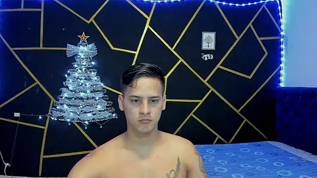 Snapshot of JANER_03 chatting on 12-04-24, 02:15 JANER 03 online show from 12-04-24, 02:15