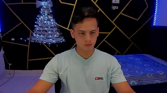 Snapshot of JANER_03 chatting on 12-05-24, 10:45 JANER 03 online show from 12-05-24, 10:45